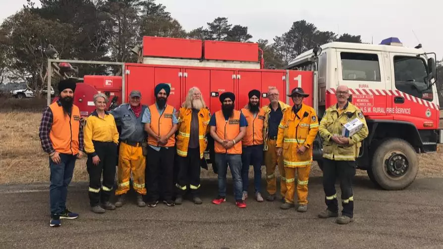 Aussie Sikhs Drive 700kms To Deliver Food And Supplies To Bushfire Affected Town