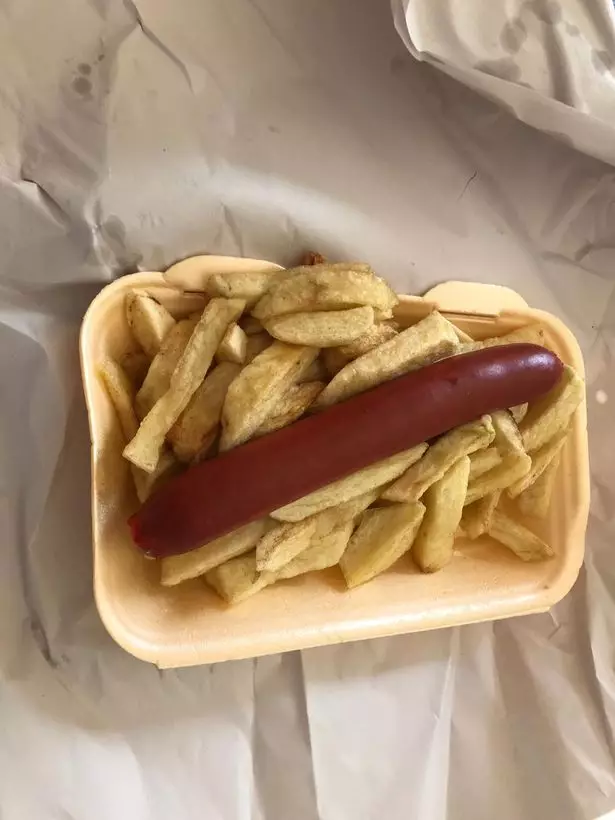 The saveloy is usually served with chips.
