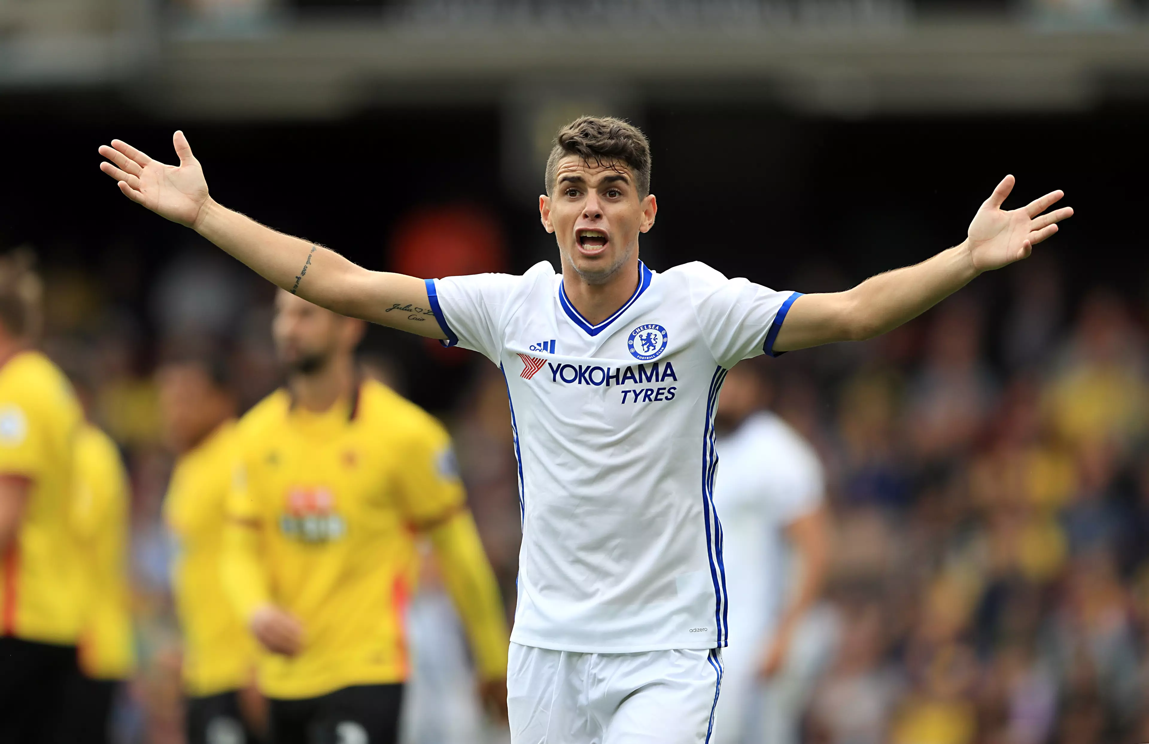 Chelsea’s Oscar Slaughtered By Jamie Carragher Over 'Embarrassing' China Deal