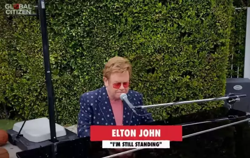 Sir Elton thanked everyone working on the front line.