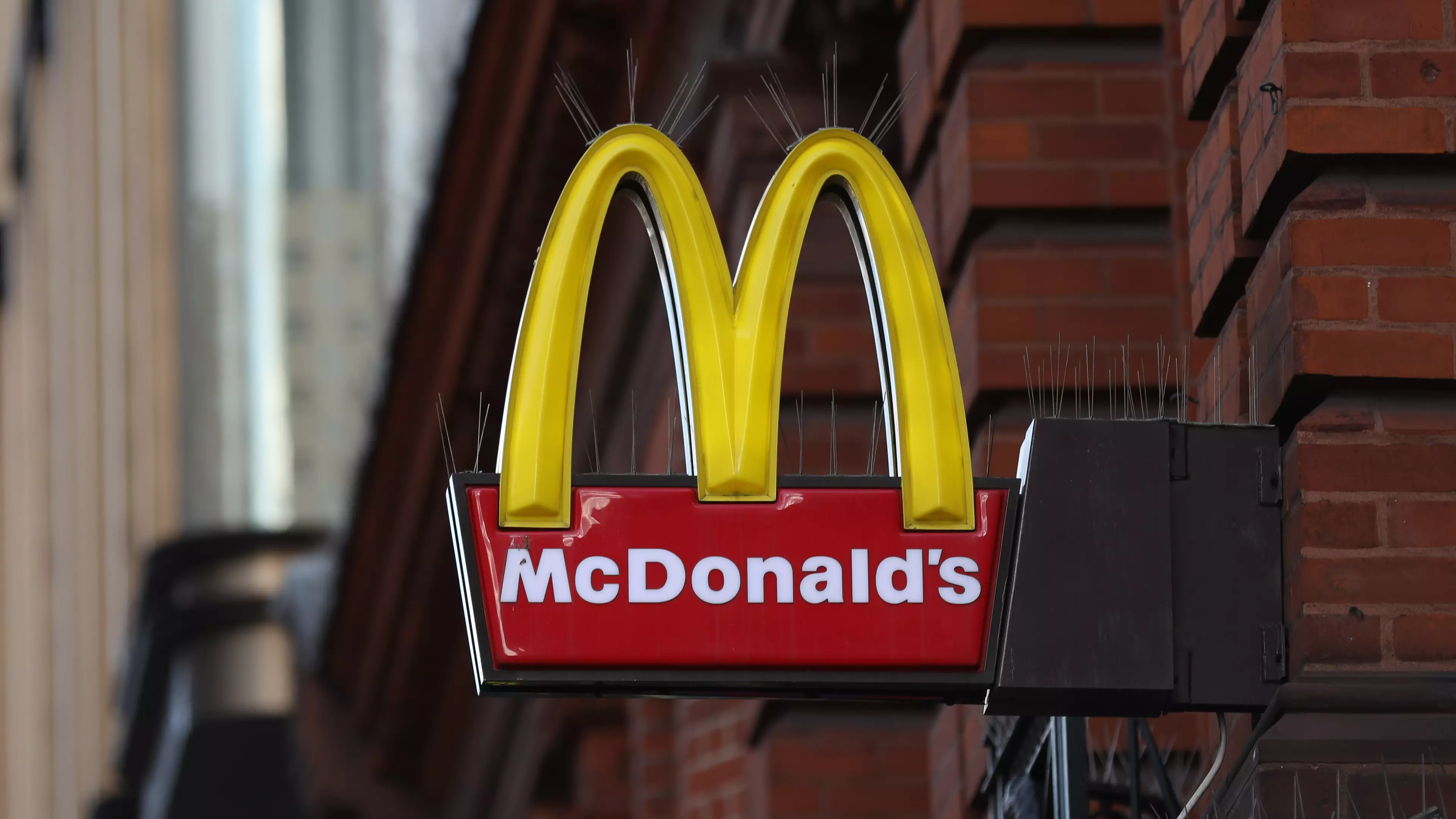 Woman Gives Birth In McDonald's Car Park Then Orders A Quarter Pounder