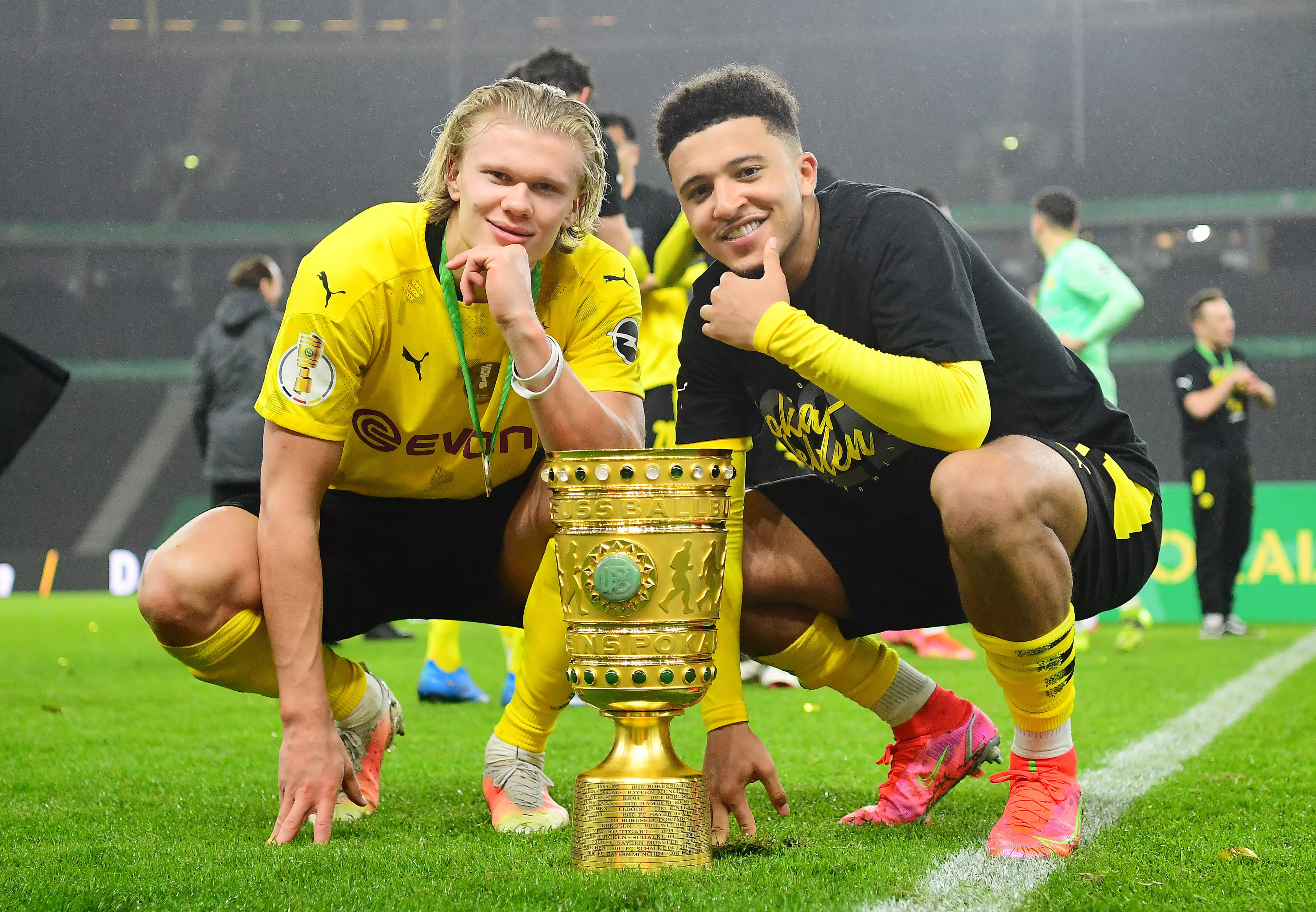 Numerous reports claim that Manchester United want to sign both Erling Haaland and Jadon Sancho