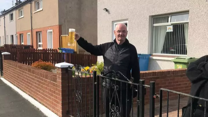 Glasgow Pub Delivering Freshly Poured Pints To Regulars In Lockdown