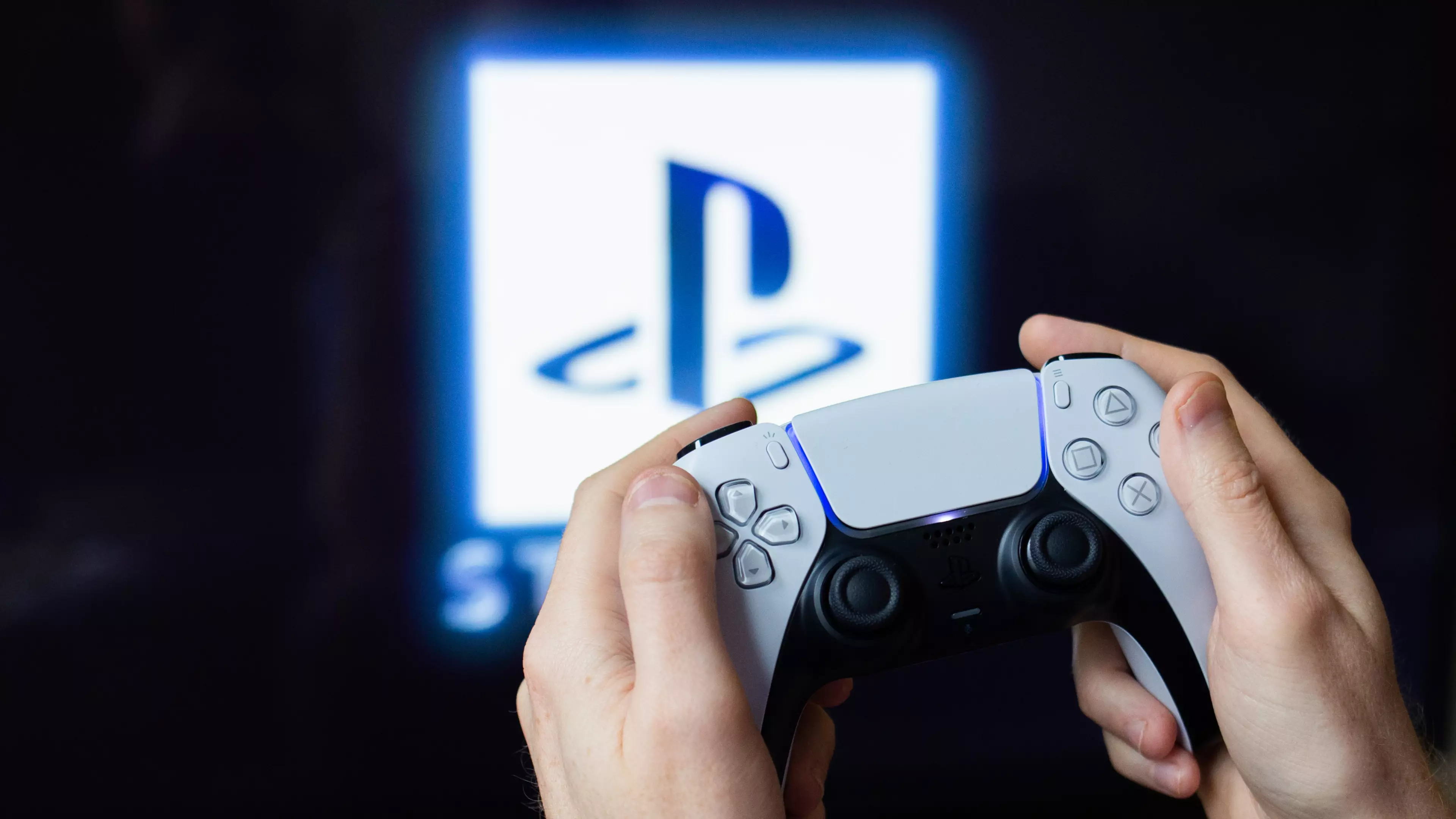 Reseller Makes $40,000 In Less Than A Week From Selling PS5 Consoles
