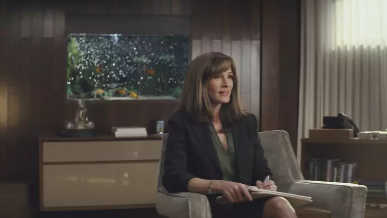 Everyone Is Completely Obsessed With Julia Roberts' First TV Series 'Homecoming' 