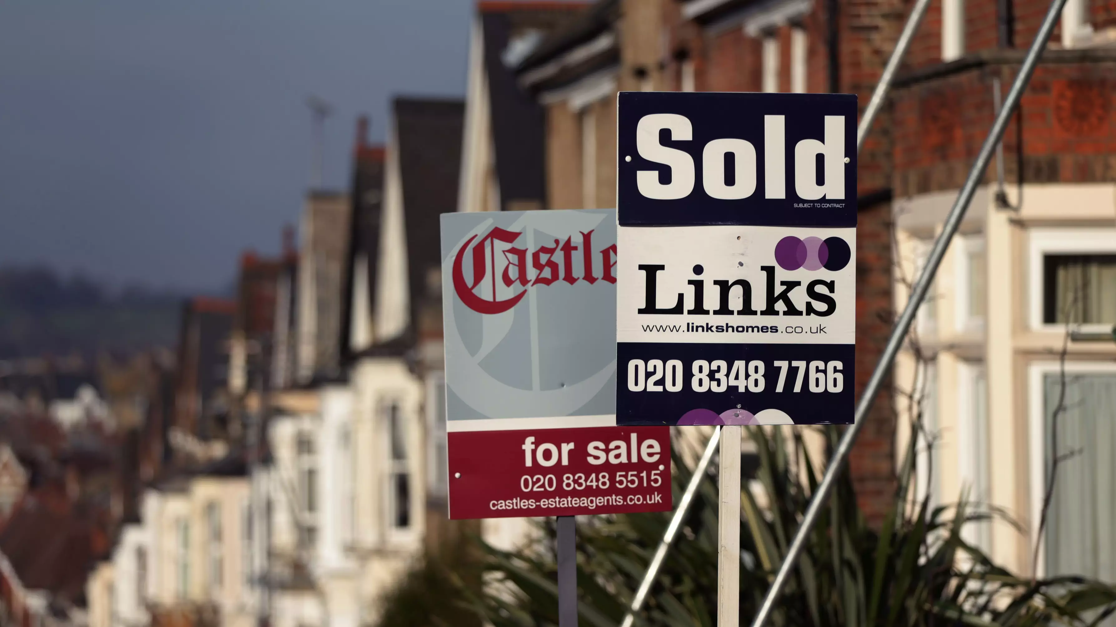 Some Banks Are Bringing Back First Time Buyer Mortgages Offering 10% Deposits Again