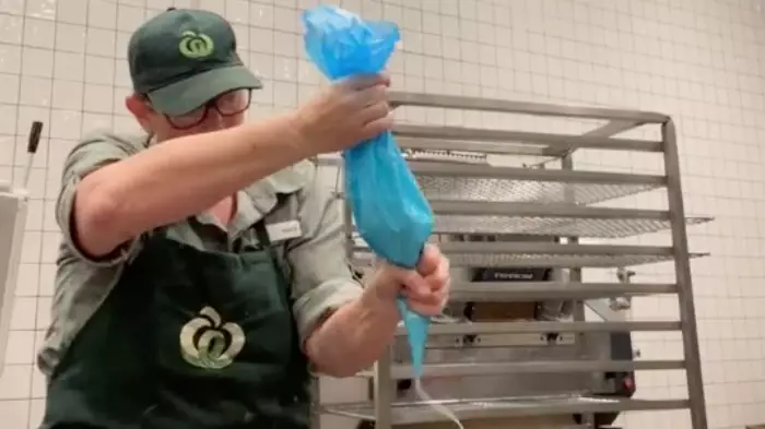 Woolworths Worker Gives Behind-The-Scenes Look At How Mud Cakes Are Made