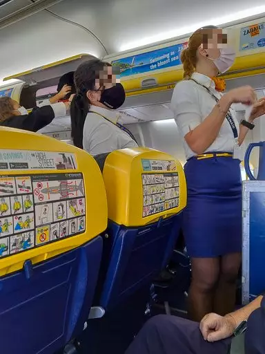 Bluebell claims Ryanair staff were wearing reusable face masks.