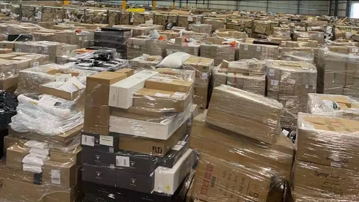 Photo Reveals How Bad The Backlog Is For Parcel Deliveries In Parts Of Australia