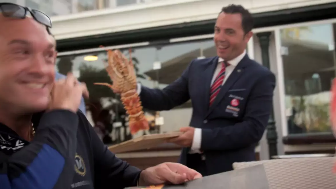 Tyson Fury Pays €200 For Two Lobsters To Release Them In The Sea