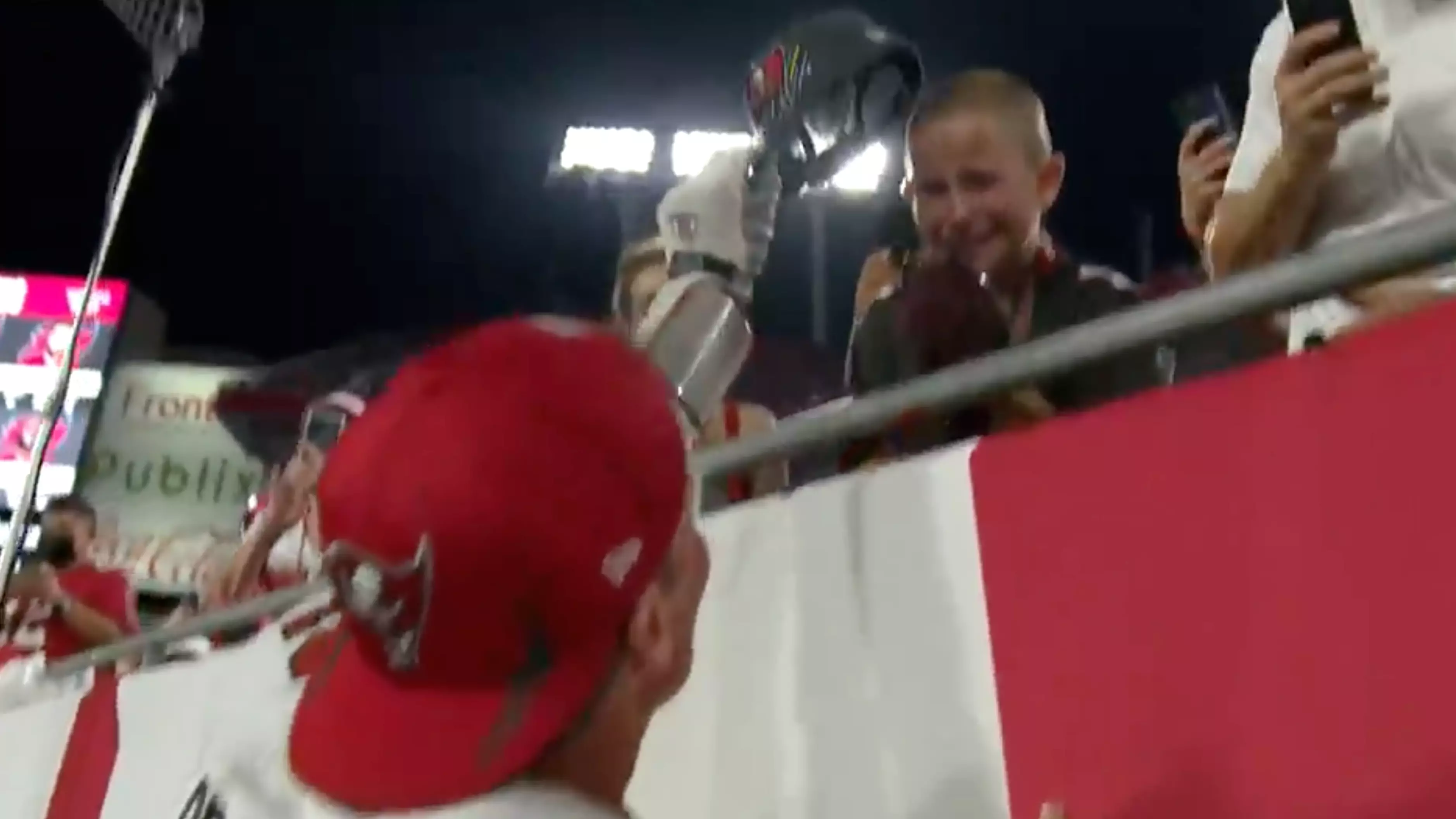 Tom Brady Takes Mid-Game Break To Gift His Hat To Boy Who Beat Brain Cancer