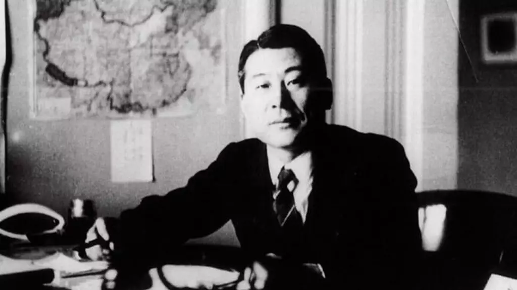Chiune Sugihara saved thousands of people by writing illegal visas