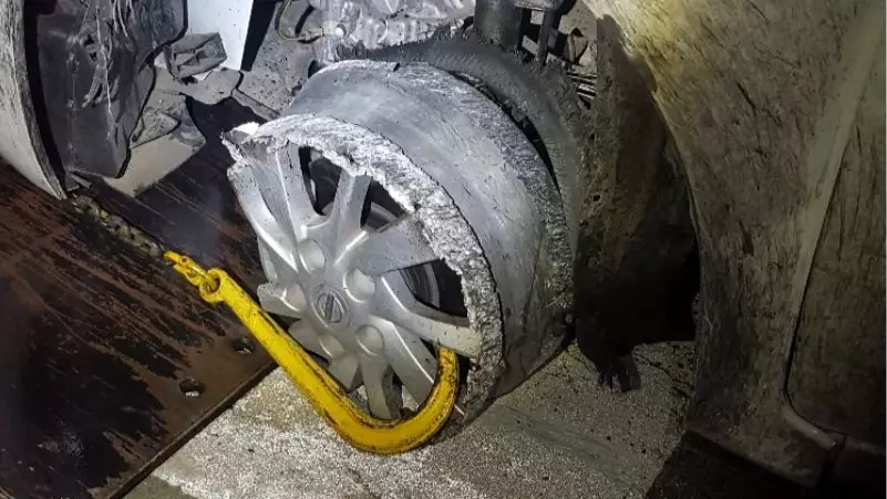 Teen Caught Driving On Wheel Rim Told Police He Didn’t Know How To Change Tire