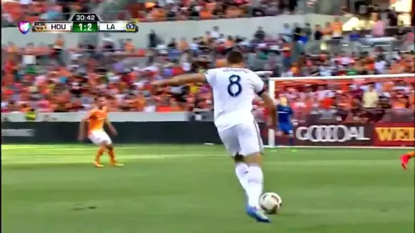 WATCH: Steven Gerrard Provides Sublime Assist For Giovanni Dos Santos