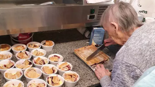 Great-Great Grandma Bakes Hundreds Of Pies To Feed Hungry Children