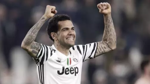 Juventus Want Premier League Defender To Replace Dani Alves