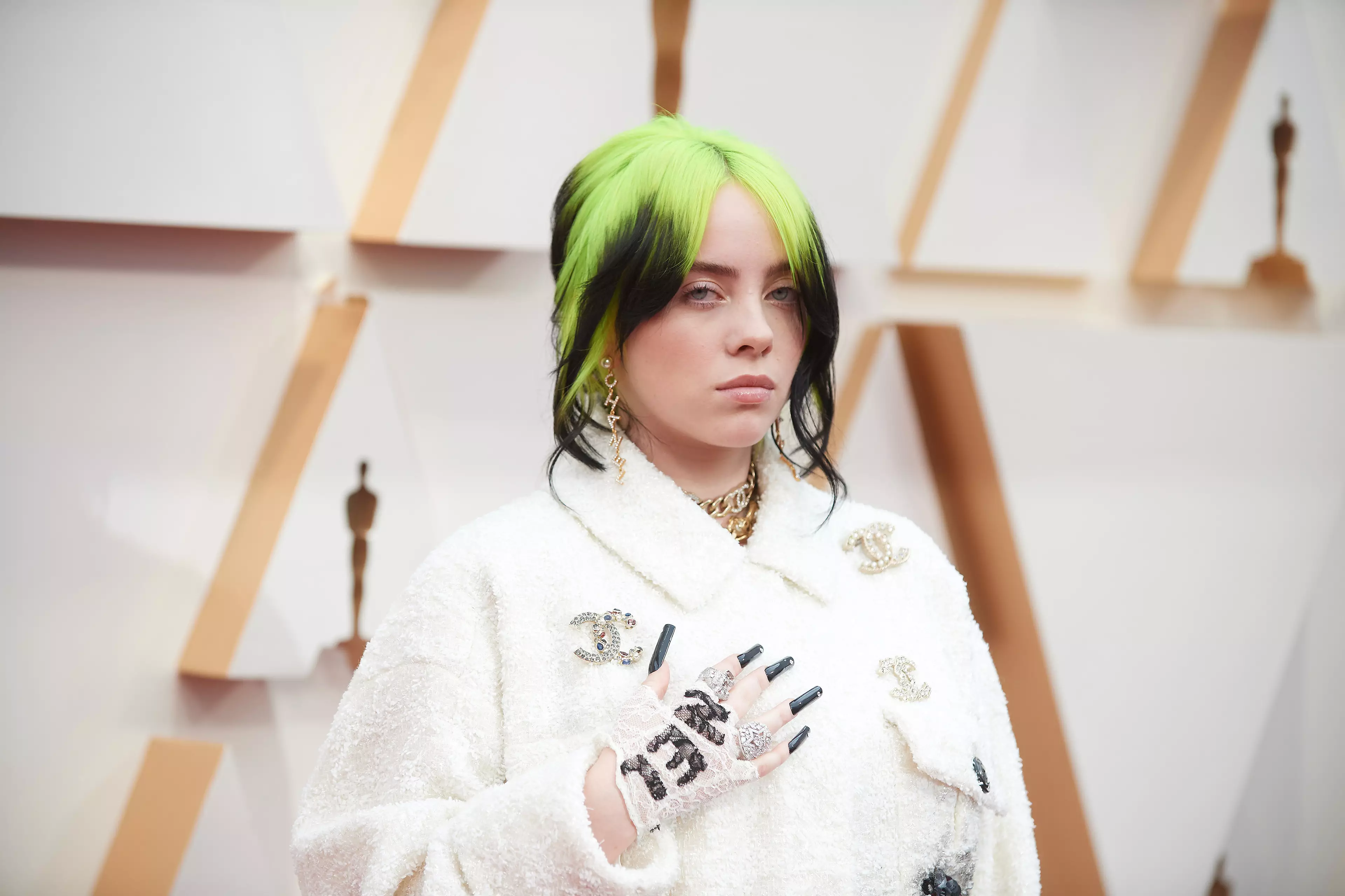 Billie Eilish has criticised body shaming in a video as part of her new world tour.