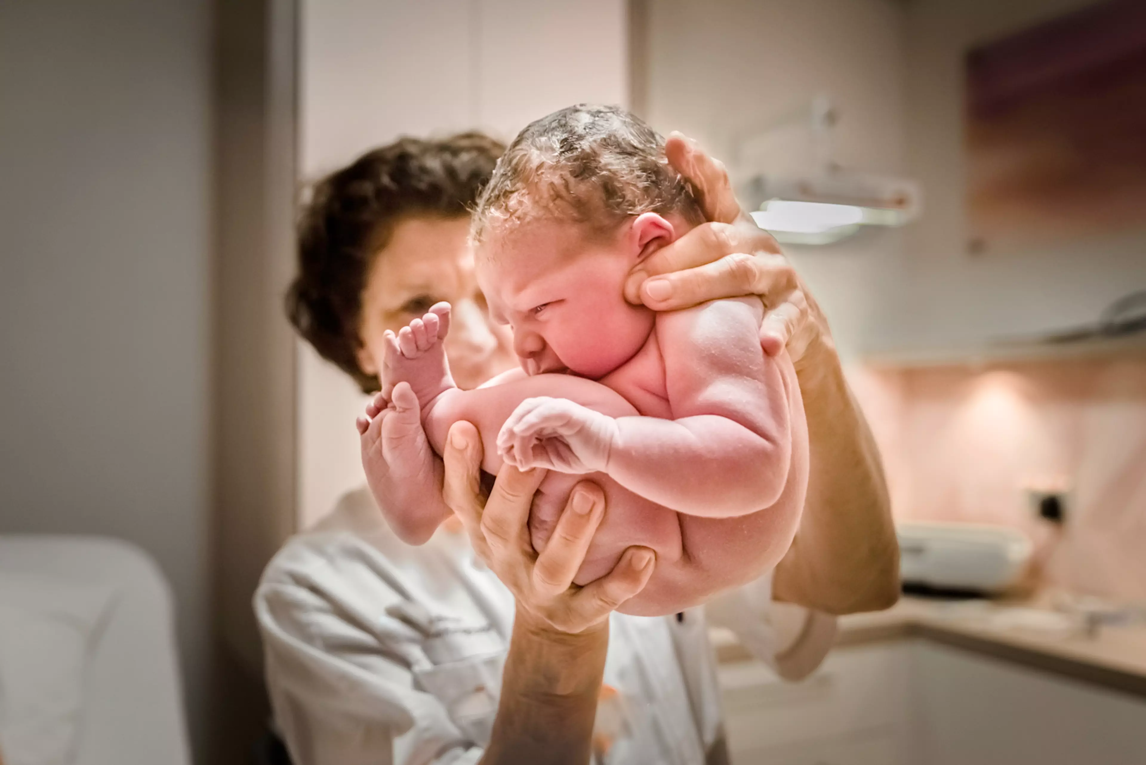 Incredible Photography Competition Captures Childbirth