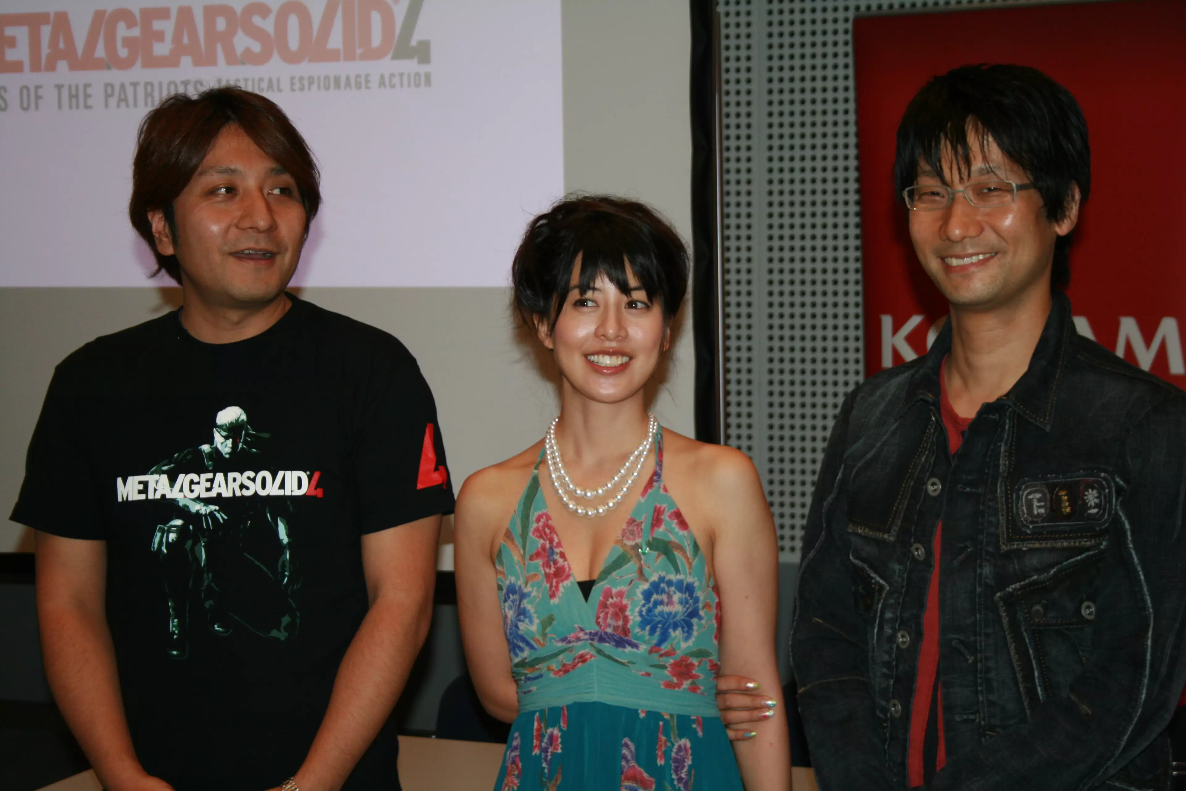 Imaizumi (left) and Hideo Kojima (right) promoting Metal Gear Solid 4 / Photo: Creative Commons, Wikipedia