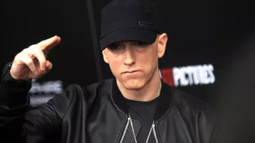 Eminem's 'Curtain Call' Becomes Longest Serving Hip-Hop Album