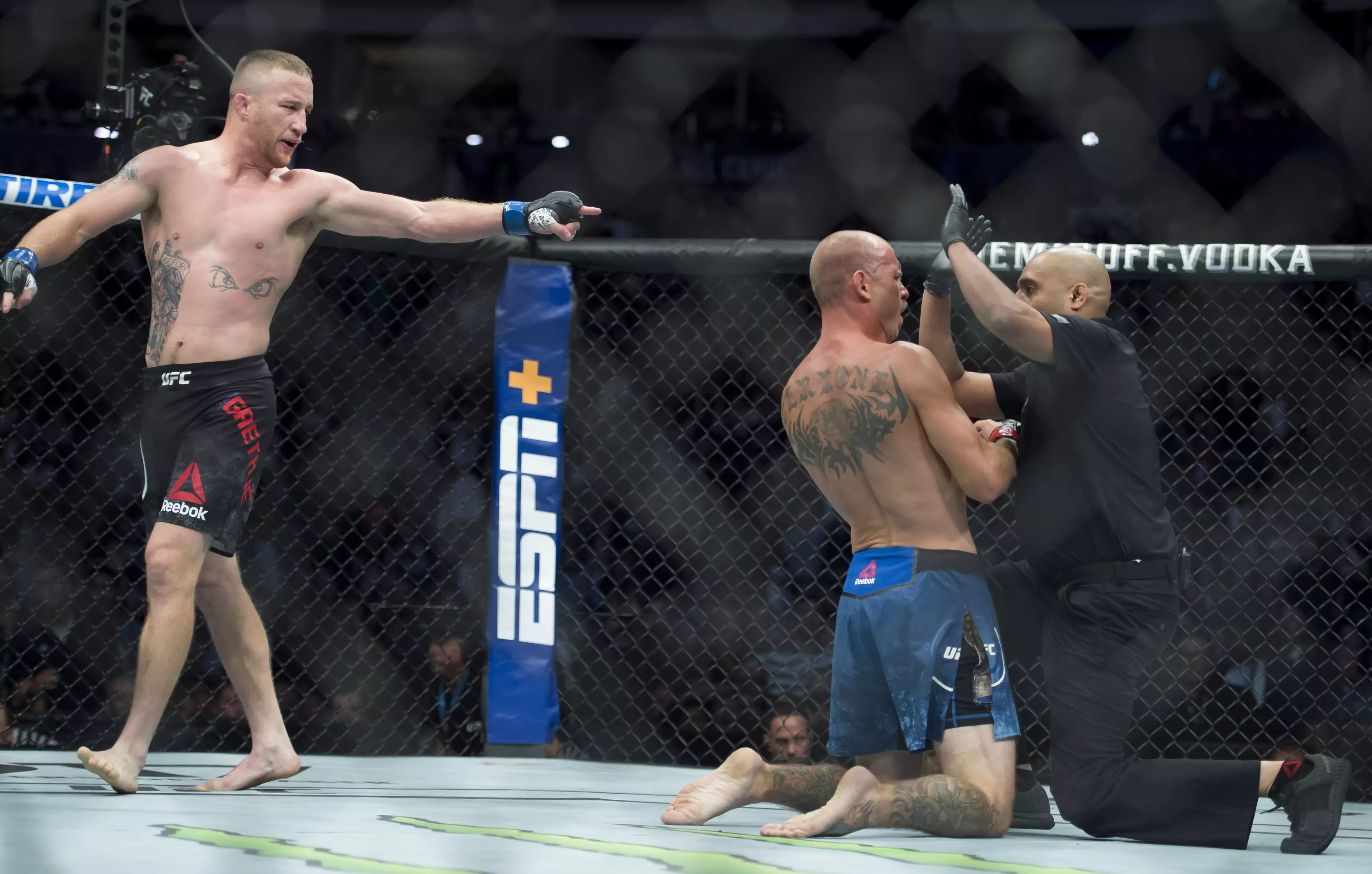 Justin Gaethje won by first-round knockout for the third fight in a row