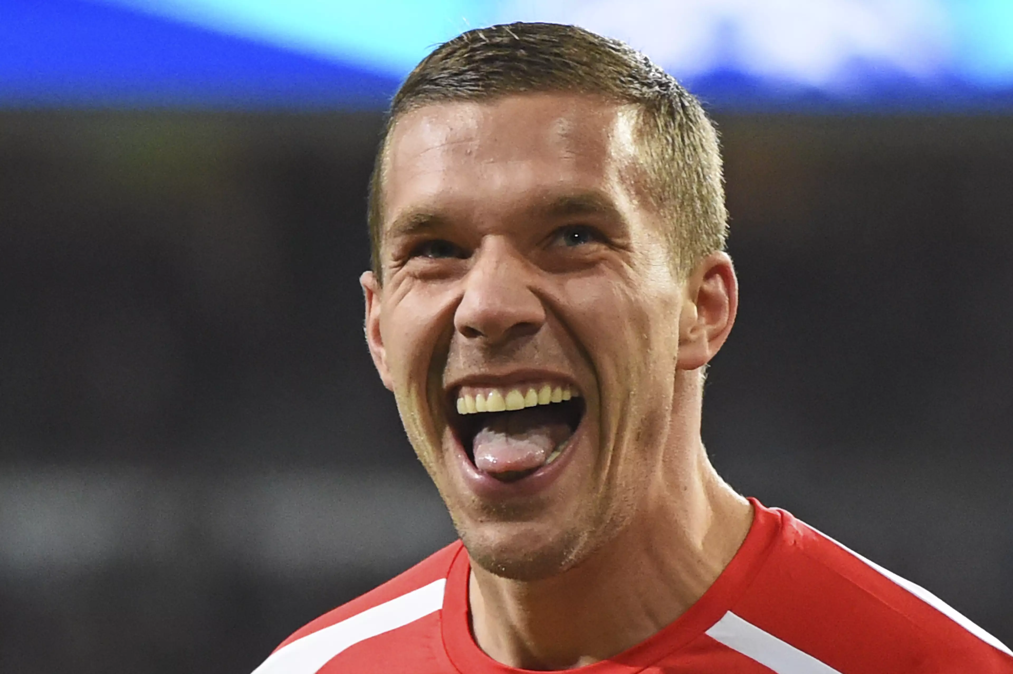 Lukas Podolski Trolls Spurs After Leicester Win Premier League