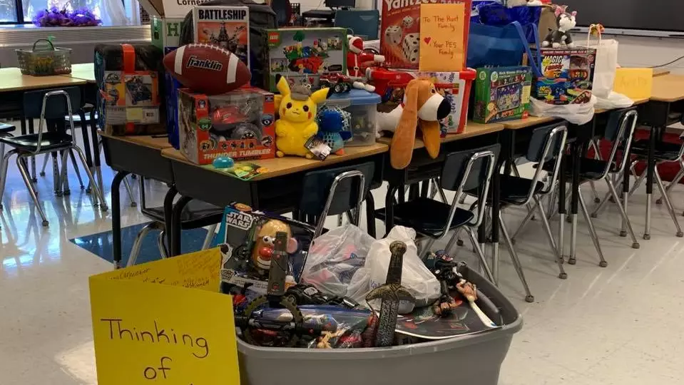 School Kids Arrange Secret Toy Drive For Classmate Who Lost All His Belongings In A Fire 