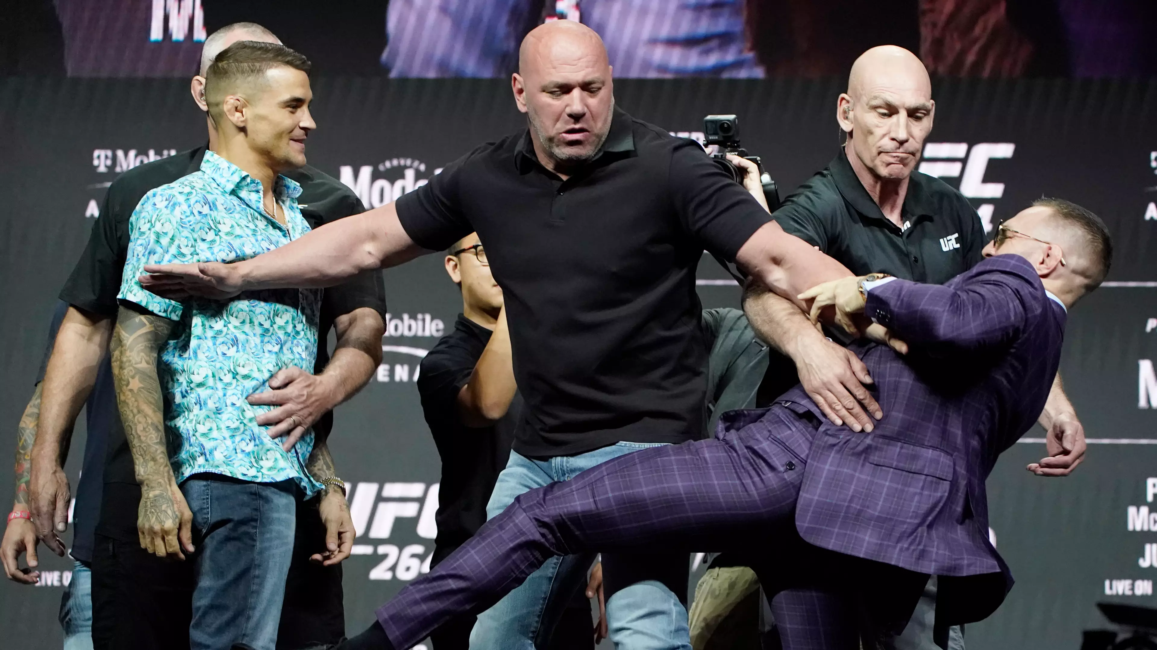 Who Will Win McGregor Vs Poirier At UFC 246? Prediction & Betting Odds