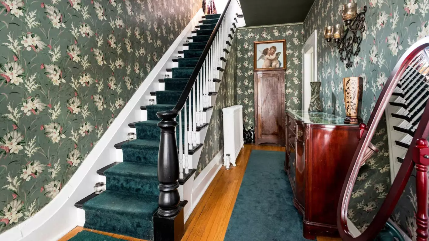 You Can Now Stay In This Haunted House In New York