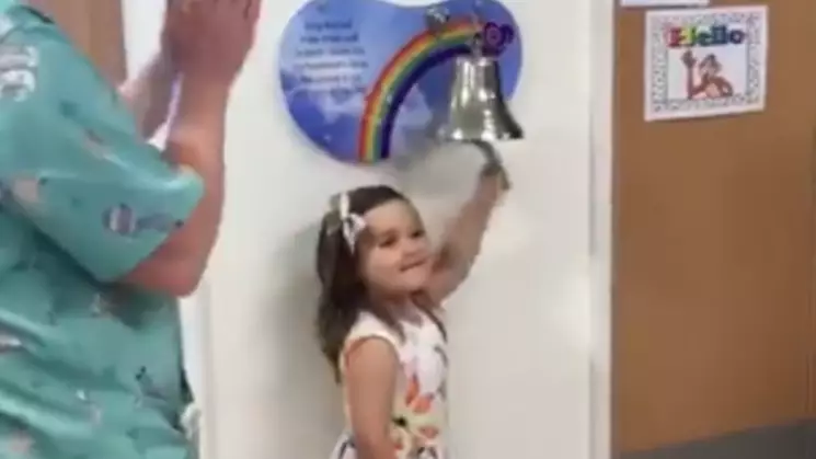 Little Girl Wins Cancer Battle And Rings Hospital Bell As She Leaves
