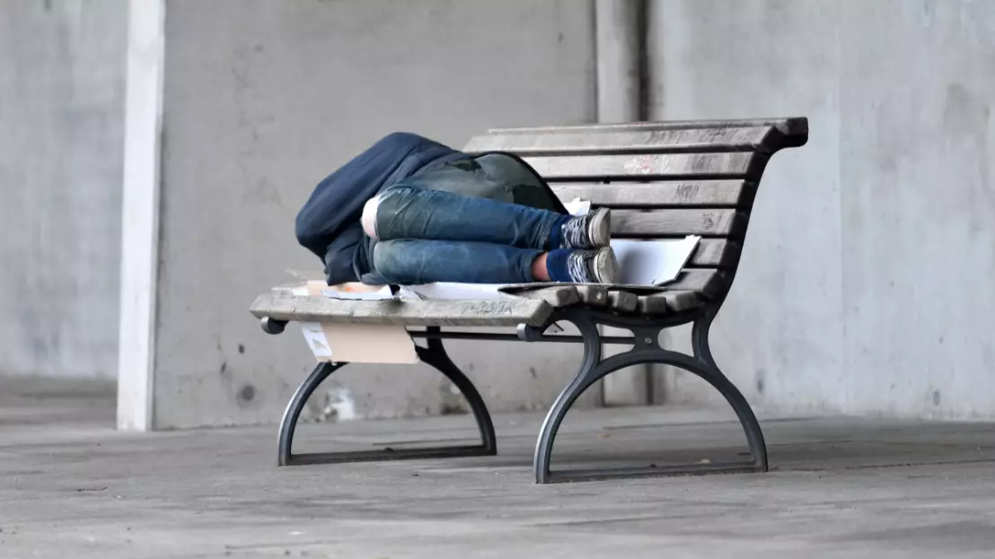 ​Council To Remove Anti-Homeless Bars After Successful Campaign 