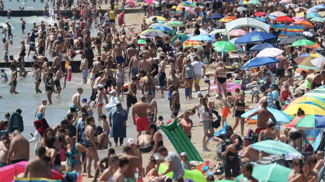 The Government Is Threatening To Close Down Beaches If People Don't Social Distance