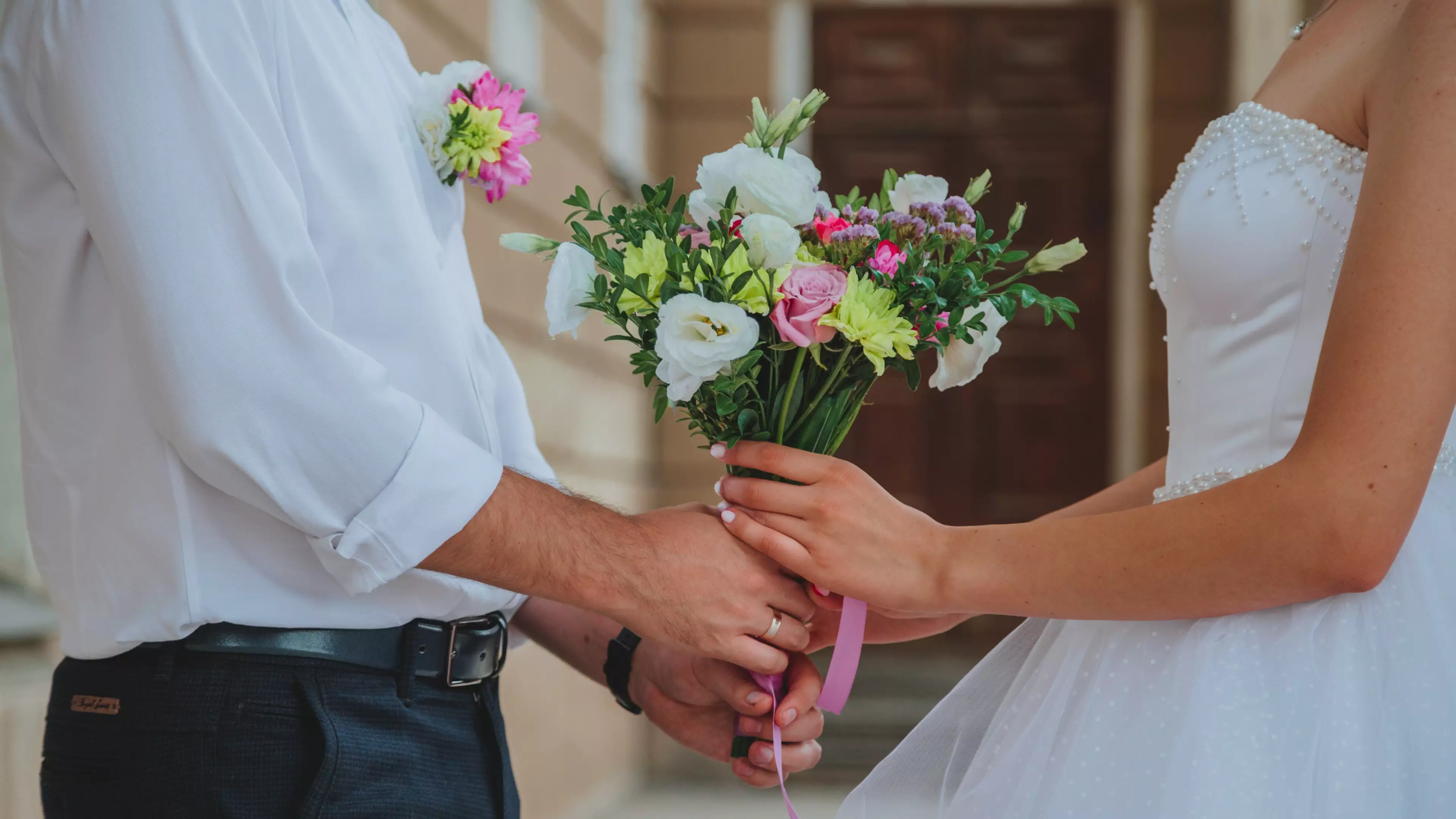 Man Explains His Girlfriend's Family's Bizarre Wedding Night Ritual