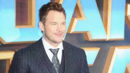 Chris Pratt Doesn't Want To Take A Photo With You Because He Wants To Feel 'Normal'