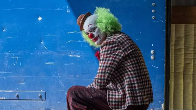 Fans Think Leaked Footage Reveals Joaquin Phoenix's Joker Laugh 