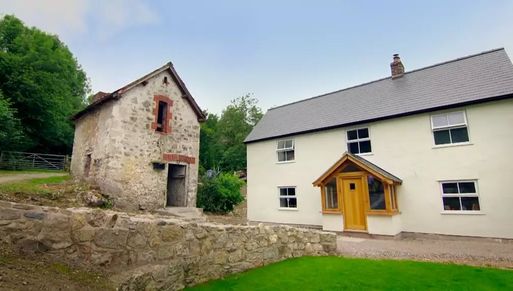 Guy and Tracy transformed their 170-year-old former bakehouse (