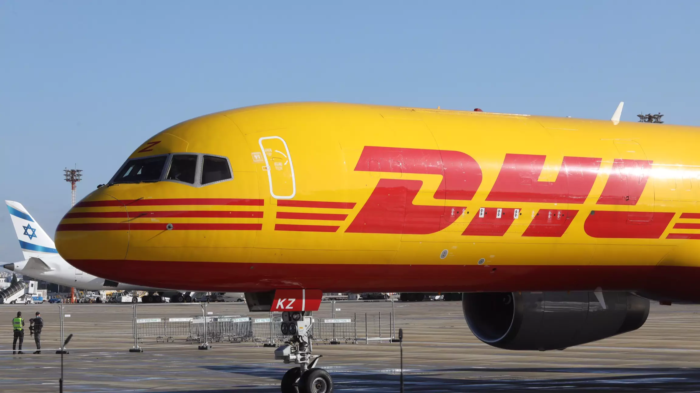 German Delivery Company DHL Halts Shipping To UK And Ireland