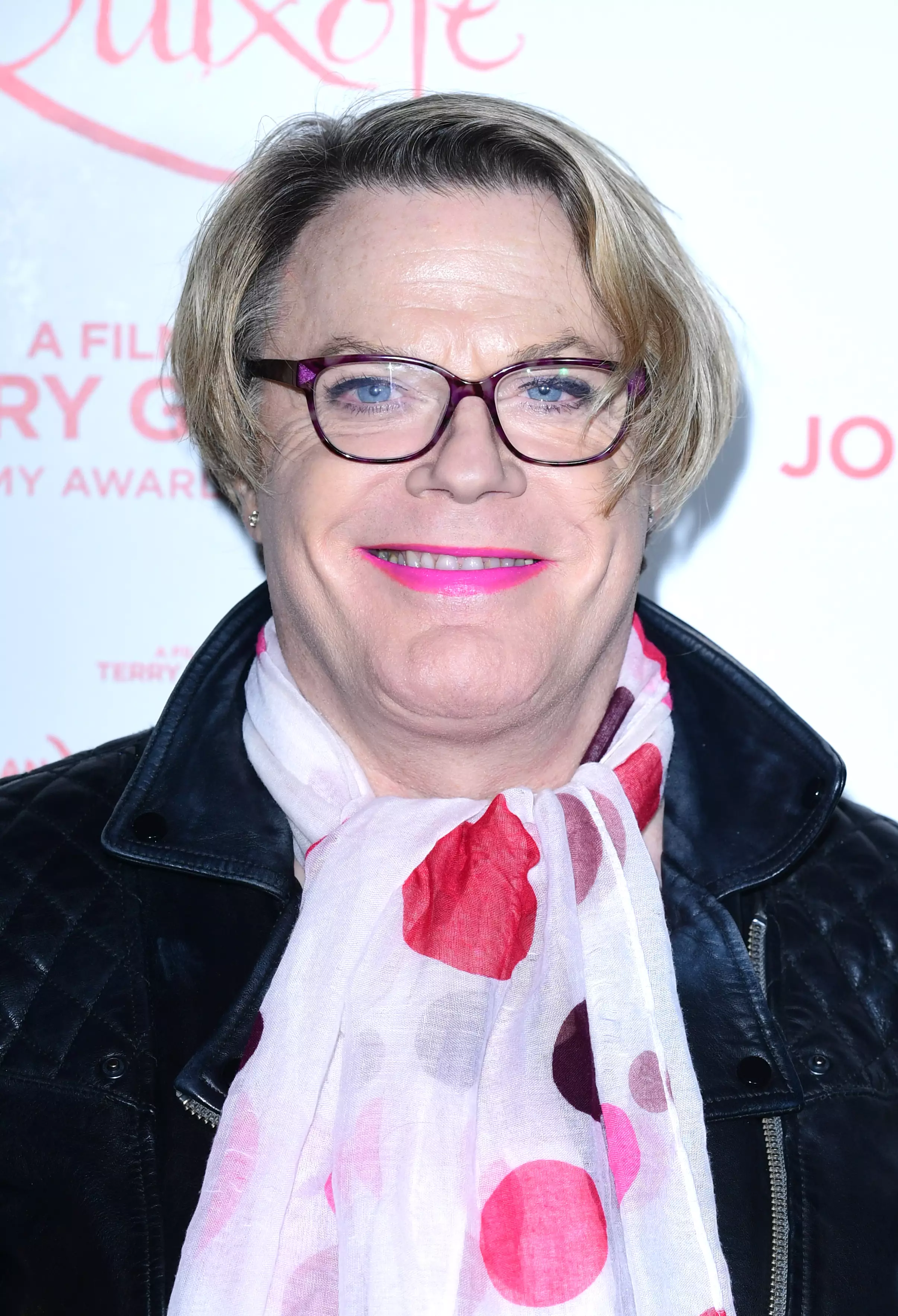 Eddie Izzard recently revealed that she was gender fluid and preferred to be addressed as 'she/her'.
