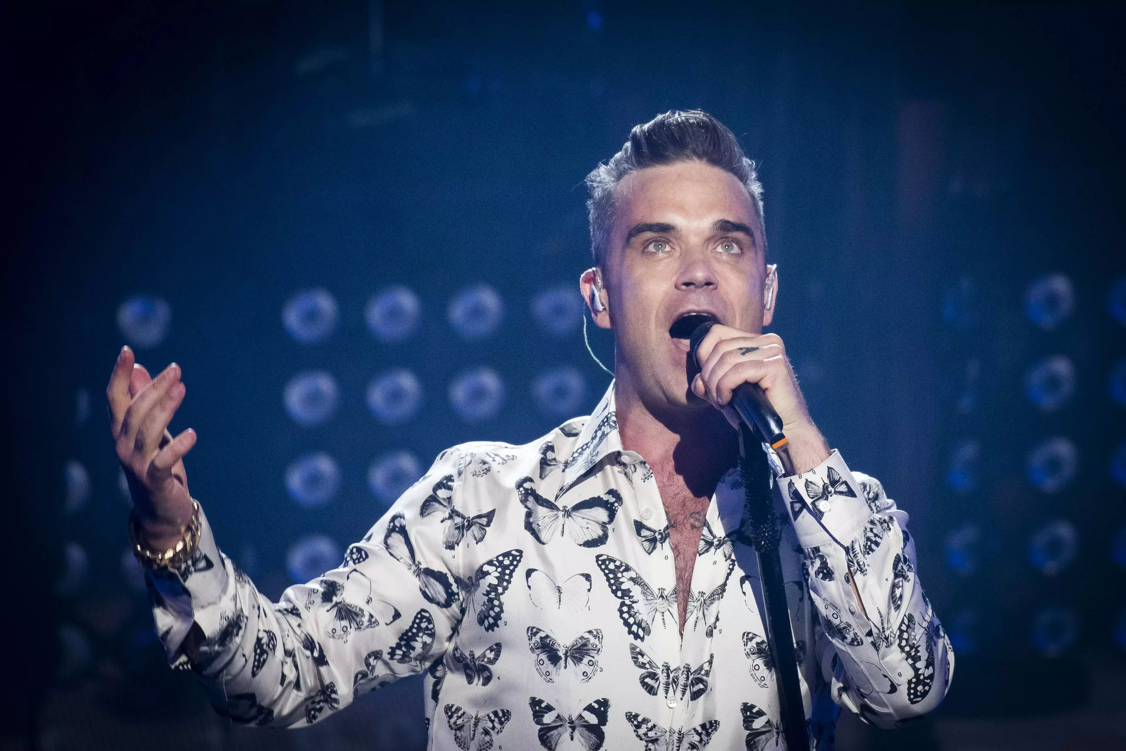 Remember The Time Robbie Williams Shared This Hand-Job Story?