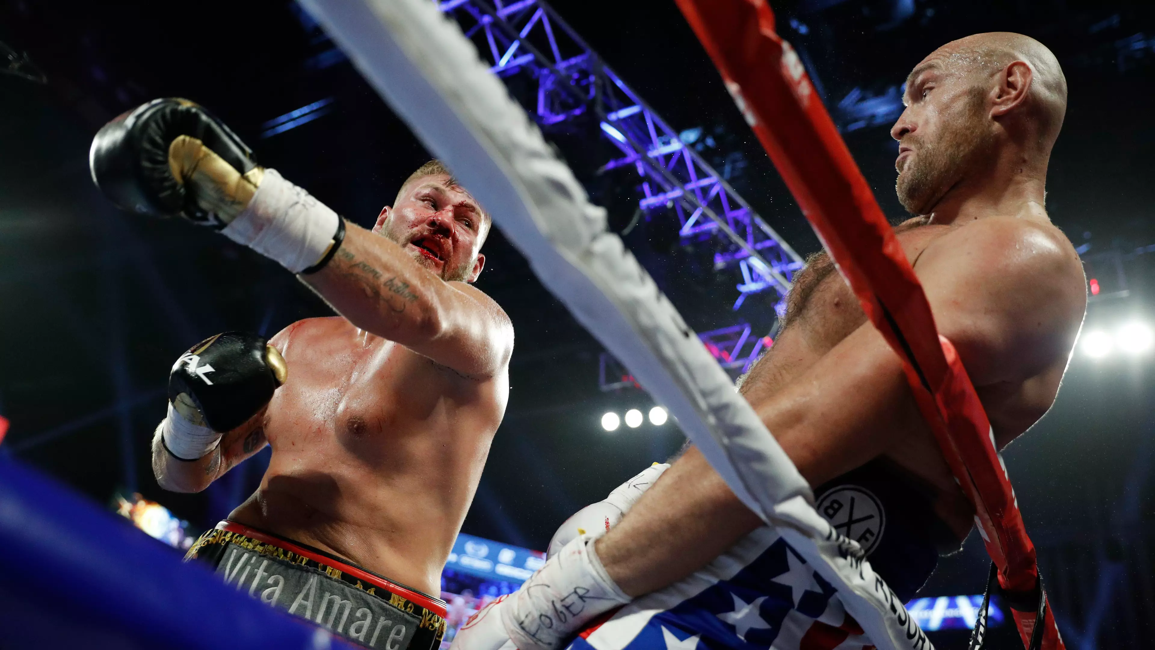 Tyson Fury Dodged Seven Punches From Tom Schwarz In Five Seconds During Last Night's Fight 