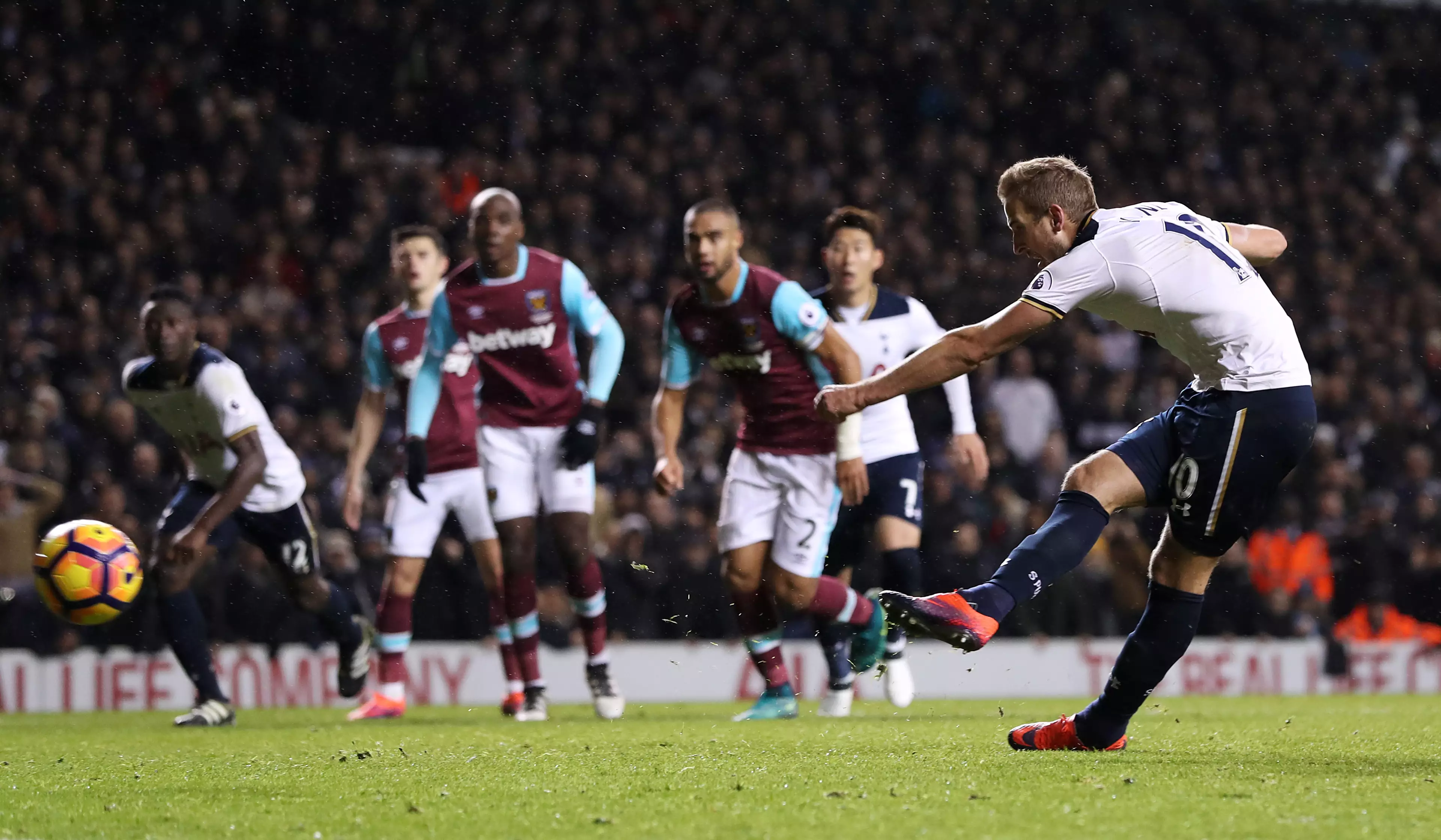 West Ham's Tweet About Game With Spurs Horribly Backfires