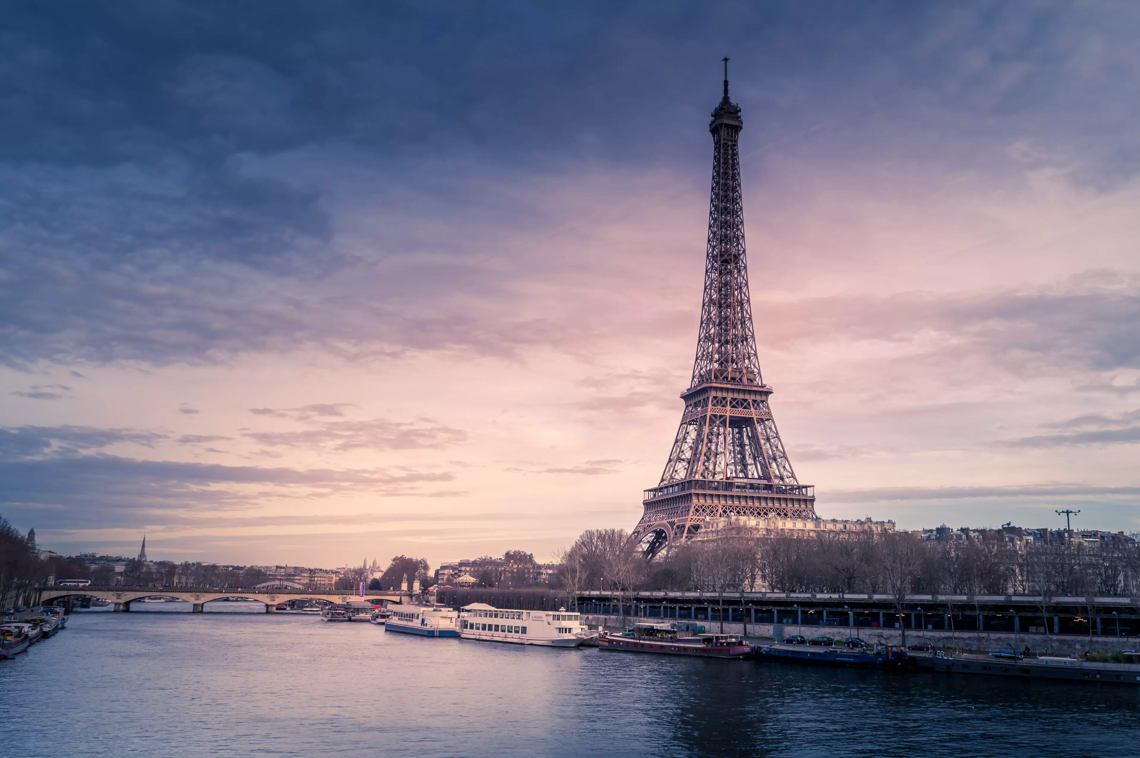 Tourists spent 402 hours writing bad reviews about the Eiffel Tower (