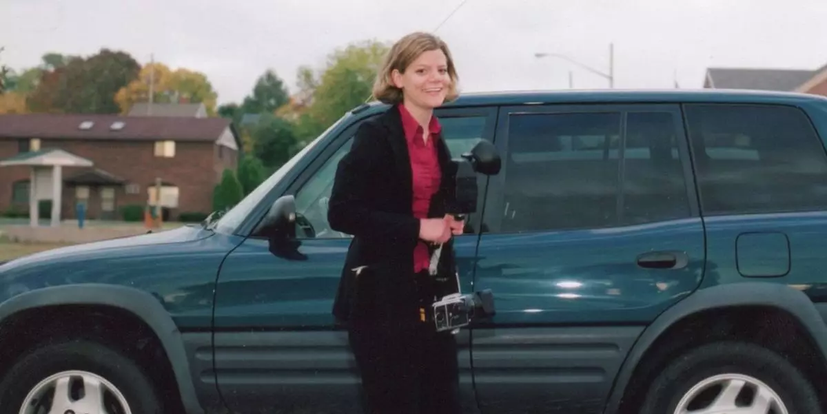 Teresa Halbach's car was spotted by the witness with Bobby Dassey and an unidentified man (
