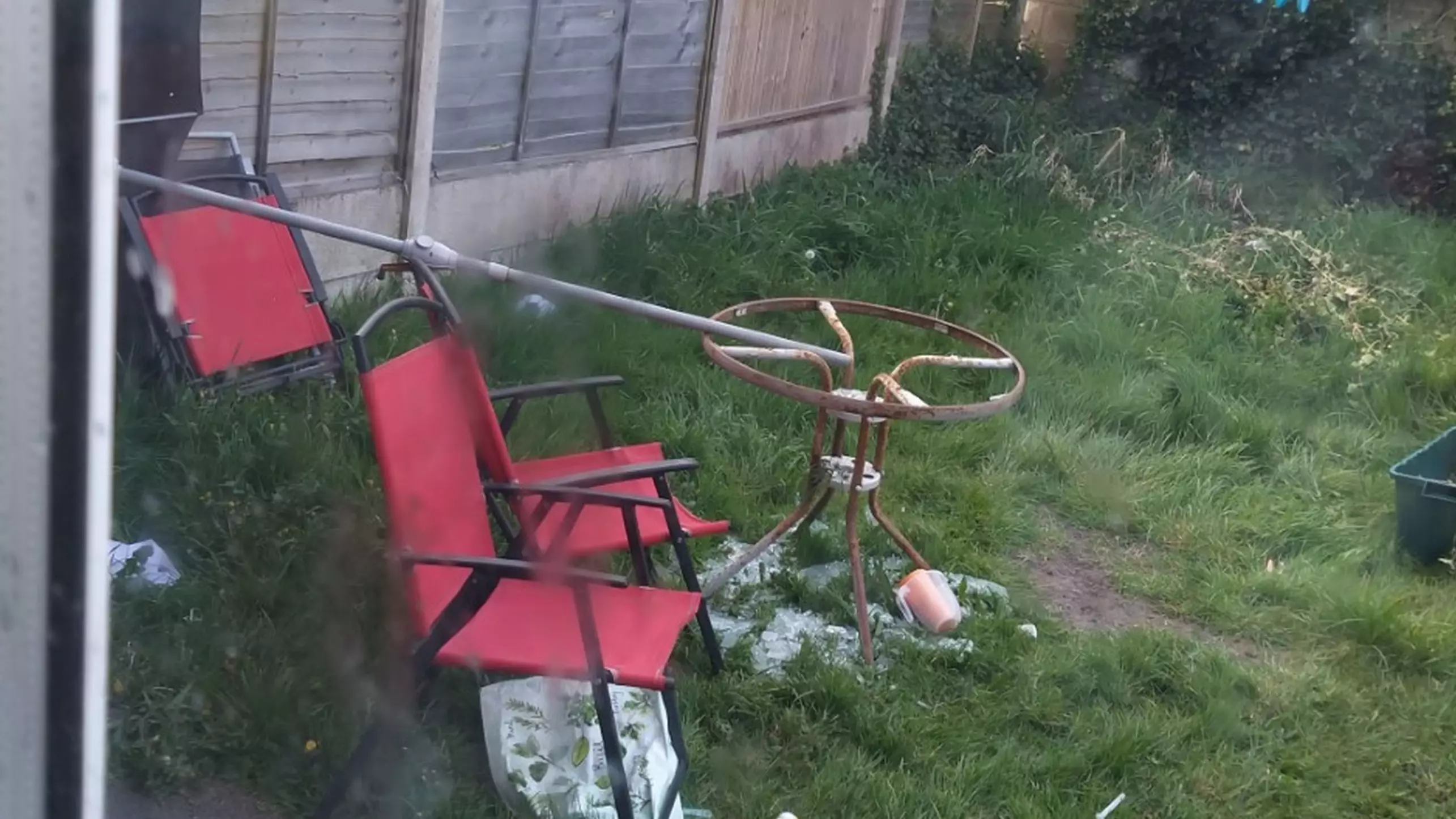 Single Mum Is Cruelly Trolled Over The State Of Her Garden By Neighbours