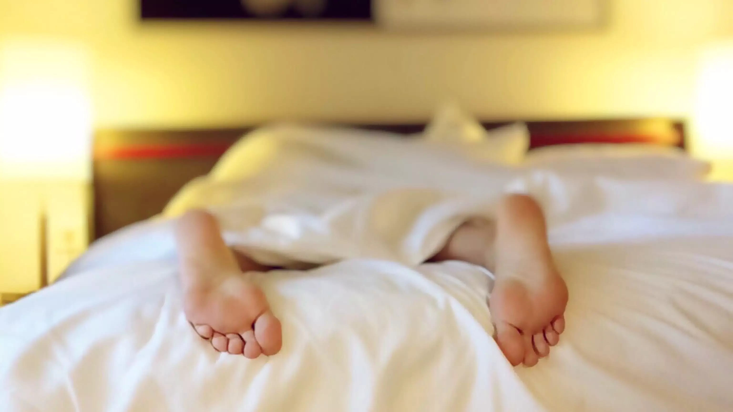 NHS Doctor Explains Why You Should Wear Socks When You Sleep