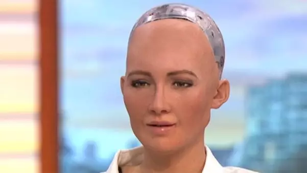 This Robot Seriously Freaked Out Piers Morgan 
