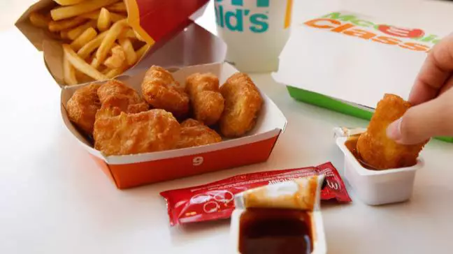 McDonald's Fans Rave About £6 Amazon Sauce Holder For Dipping Chicken Nuggets In Car