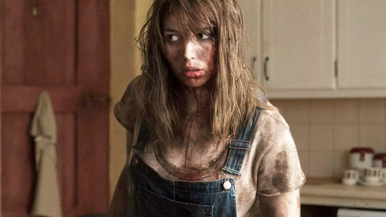 'The Hole In The Ground' Just Landed On Netflix And Horror Fans Will Love It 