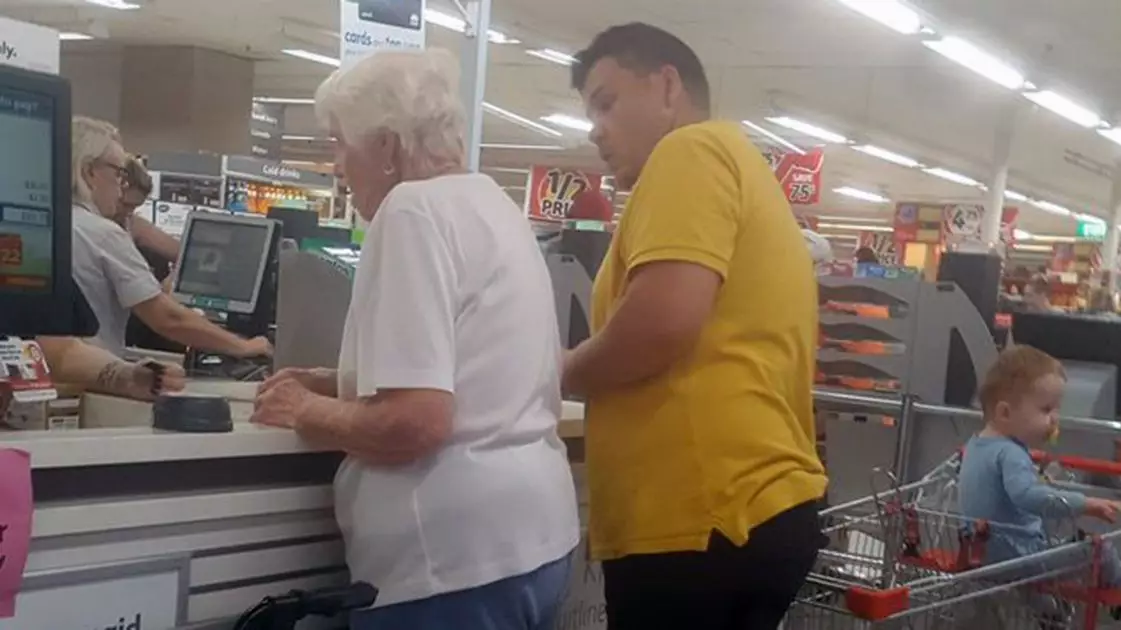 Dad Pays For Elderly Woman's Shopping After Card Repeatedly Declined