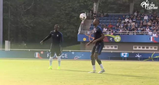 WATCH: Paul Pogba And Bacary Sagna Show Off Their Ridiculous Skills 